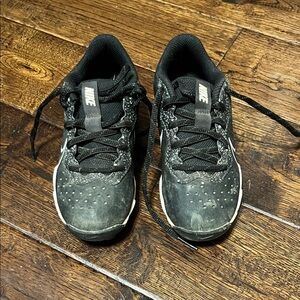 Nike Black Athletic Cleats